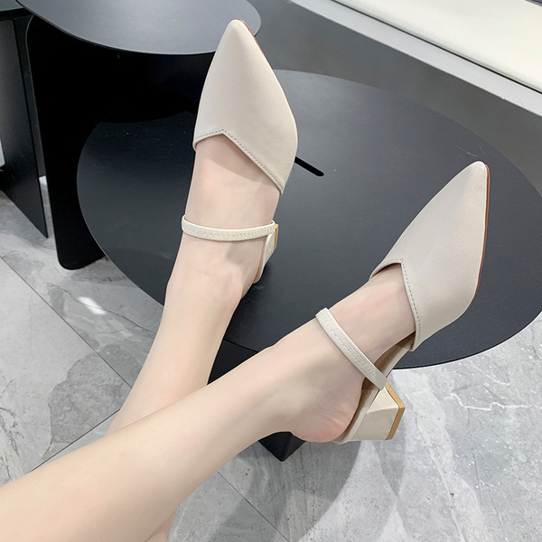 Női bőr papucs vastag sarokkal - hegyes modell