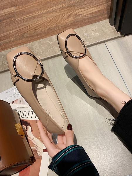 Alkalmi női cipő fém gyűrűvel - lapos talp