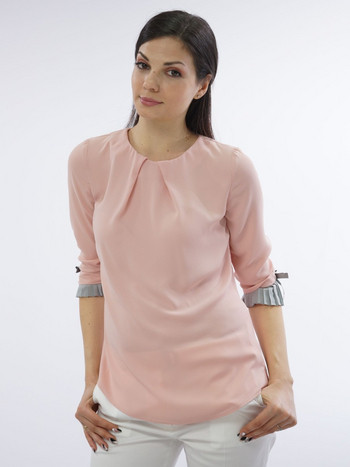 Дамска блуза в цвят пудра със сиво фризе