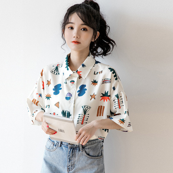 Cămașă fresh de vară de damă cu mâneci scurte și motive interesante