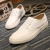 Dviejų spalvų – juodos ir baltos – vyriški laisvalaikio batai