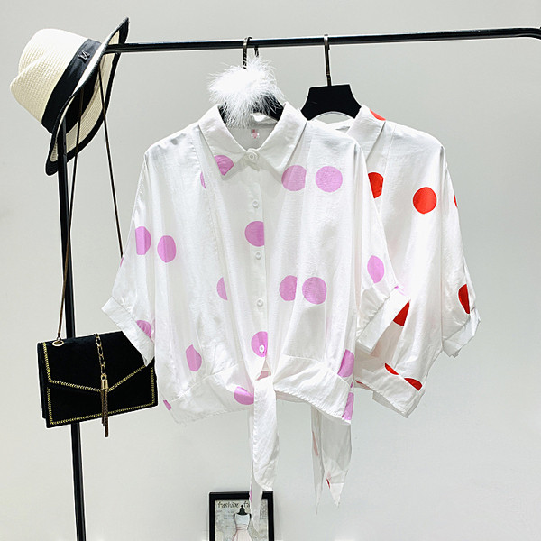 Naujo modelio moteriški marškiniai su klasikine apykakle su taškeliais ir kaklaraiščiais