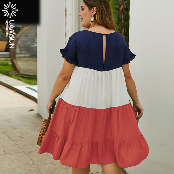 Ежедневна дамска къса рокля широк модел с овално деколте и къс ръкав 