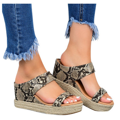 Ежедневни дамски чехли с платформа от еко кожа