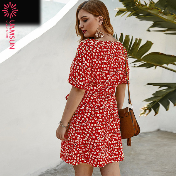 Ежедневна дамска къса рокля с флорален десен и колан 