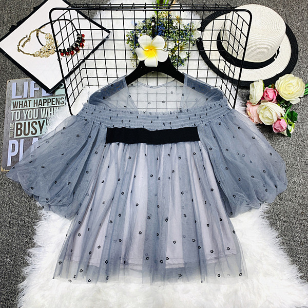 Нов модел дамска блуза от тюл с 3/4 ръкави и шпиц деколте