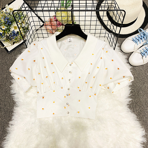 Модерна дамска къса риза с флорален десен и къс ръкав