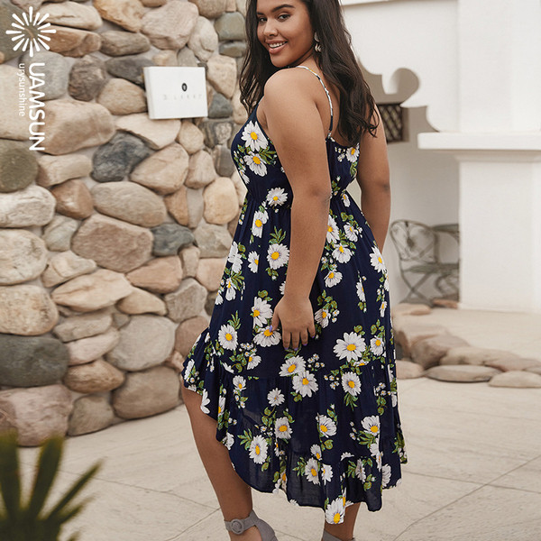 Ежедневна  дамска къса рокля с флорален десен и тънки презрамки 