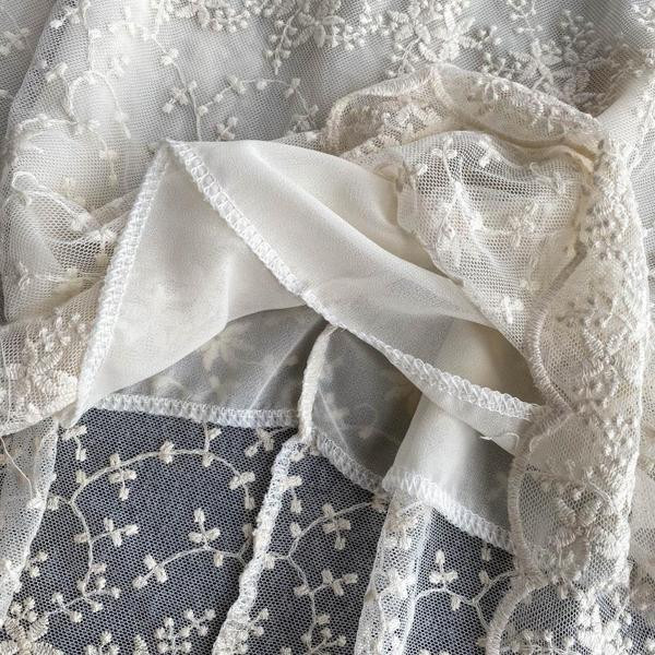 Moderna ženska bluza s čipkom i patentnim zatvaračem na leđima