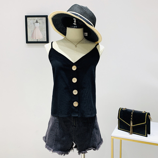 Ежедневен дамски потник с шпиц деколте и копчета на тънки презрамки