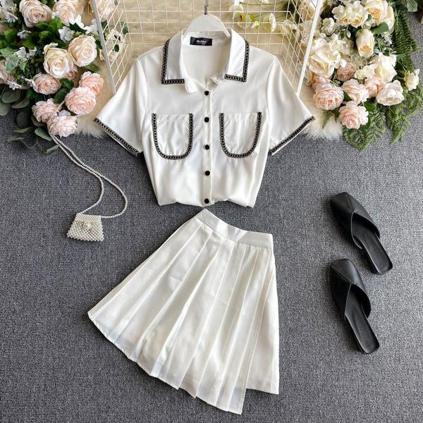 Дамски ежедневен комплект включващ риза и пола