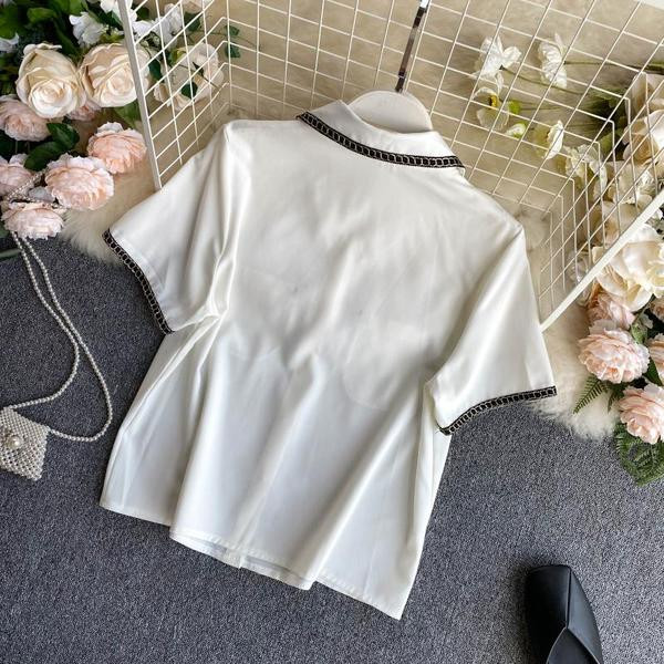 Дамски ежедневен комплект включващ риза и пола