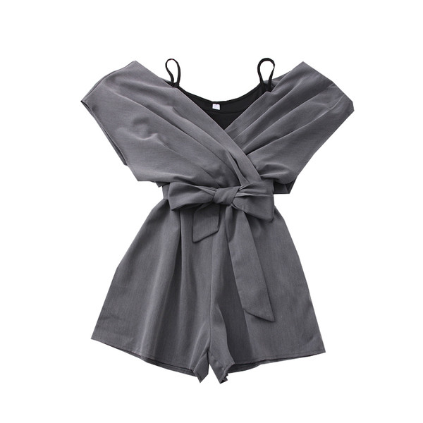 Модерен дамски гащеризон с колан и шпиц деколте