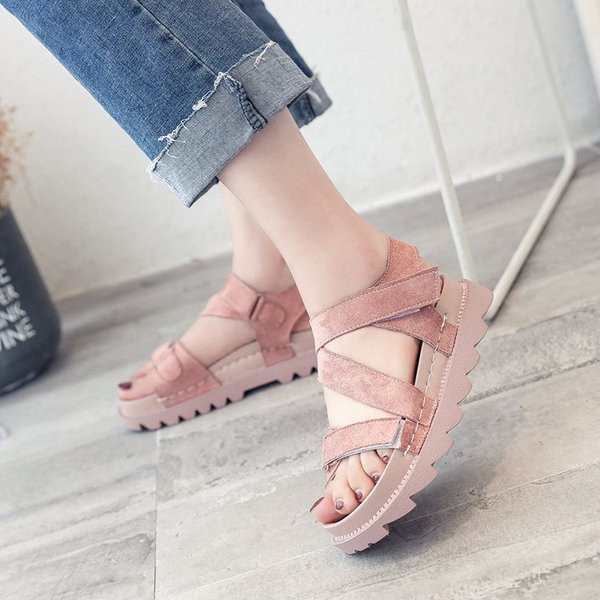 Дамски спортно-ежедневни сандали на равна платформа