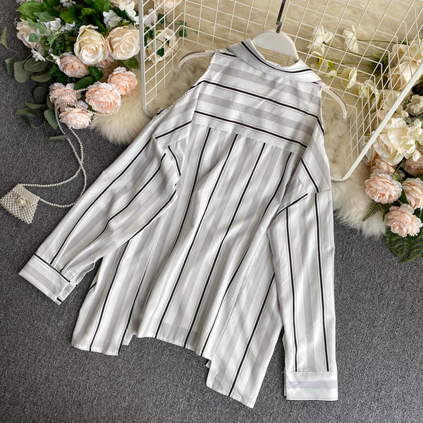 Ежедневна дамска риза с голи рамене - асиметричен модел