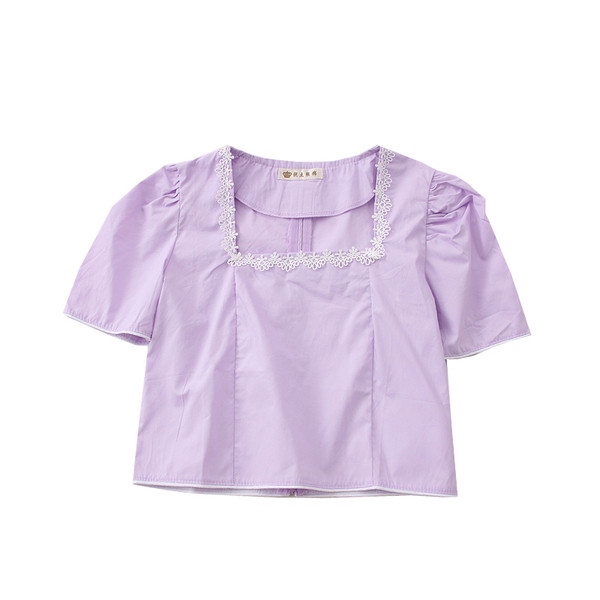 Дамска риза с бродерия,квадратно деколте и къс ръкав