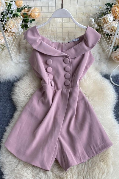 Къс дамски гащеризон  в розов цвят 