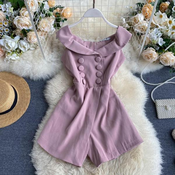 Къс дамски гащеризон  в розов цвят 