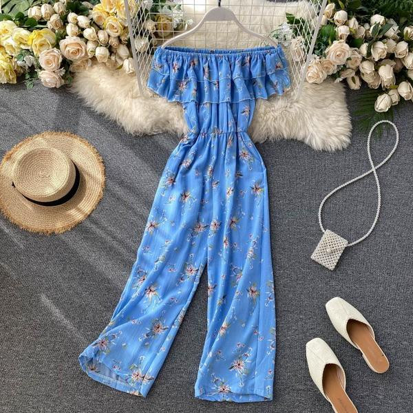 Ежедневен дамски гащеризон с флорален десен и голи рамене