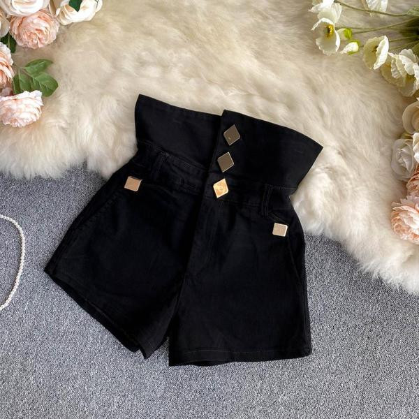 Ženske kratke hlače s visokim strukom u crnoj boji