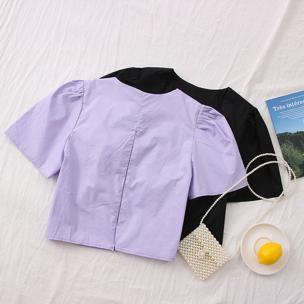 Модерна дамска риза с 3D елемент и квадратно деколте