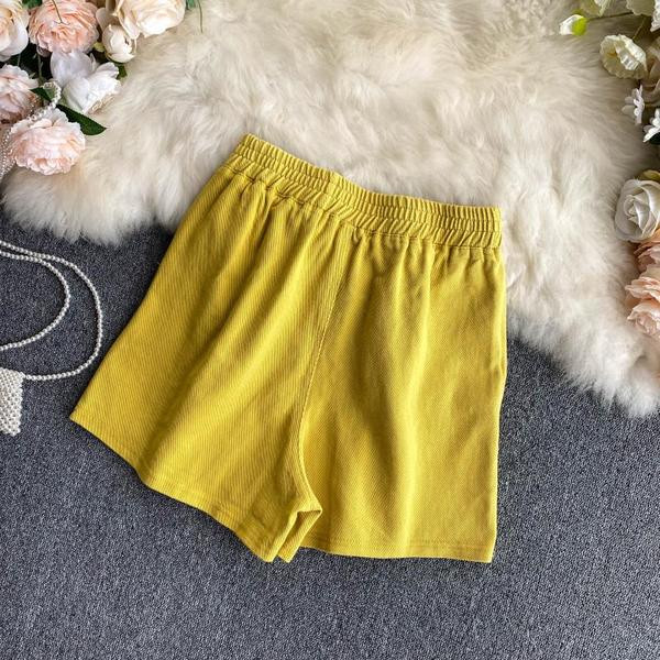 Къси дамски панталони с ластик на талията 