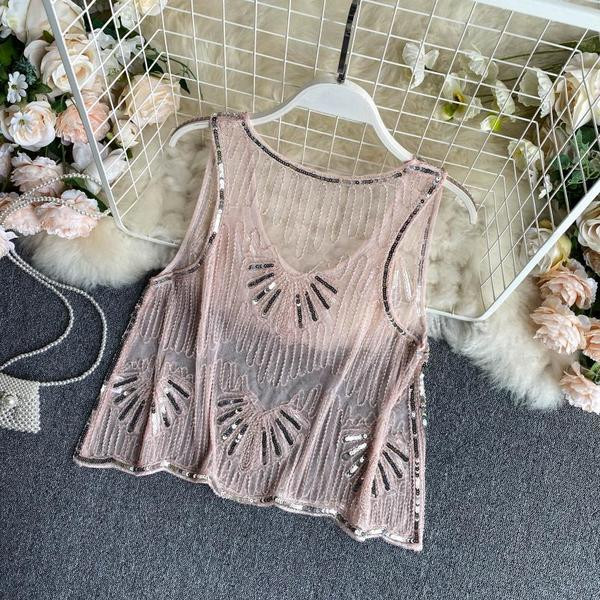 Дантелен дамски потник с пайети и обло деколте