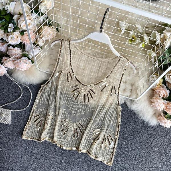 Дантелен дамски потник с пайети и обло деколте