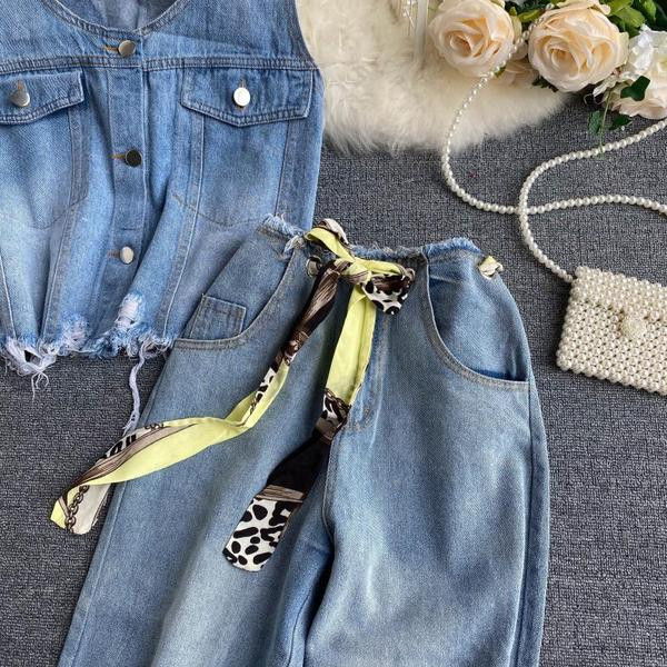 Модерен дамски дънков комплект с висока талия в син цвят