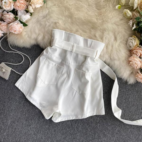 Къси ежедневни дамски панталони с висока талия и колан