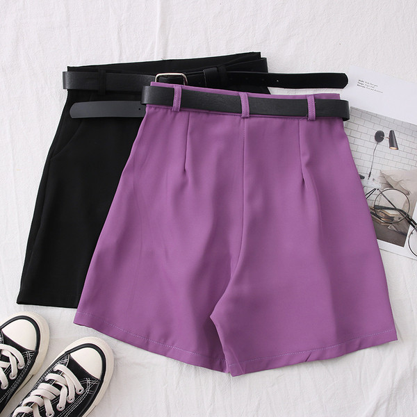 Нов модел къси дамски панталони с колан - висока талия