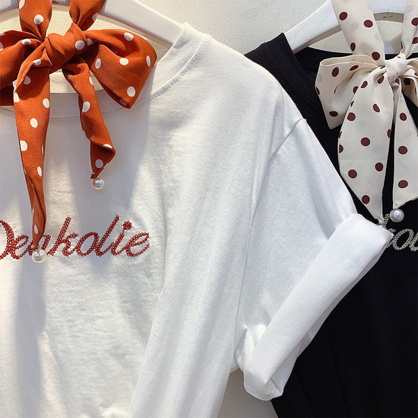 Модерна дамска блуза с къс ръкав, бродерия и панделка