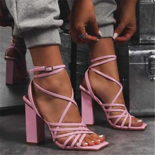 Модерни дамски сандали с тънки каишки от еко кожа и висок ток