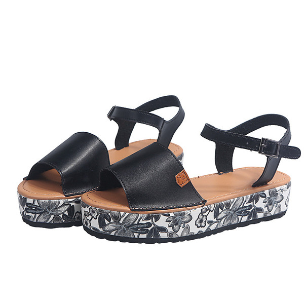 Нов модел дамски сандали на равна платформа от еко кожа