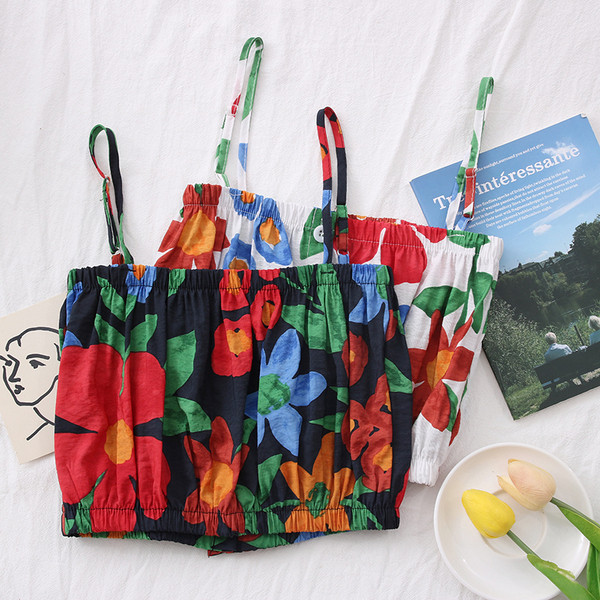 Модерен дамски потник с тънки презрамки и флорален десен