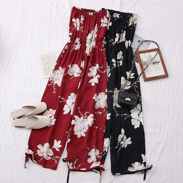 Ежедневен дамски гащеризон с флорален десен 