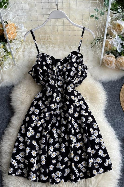 Ежедневна дамска рокля с флорален десен и презрамки