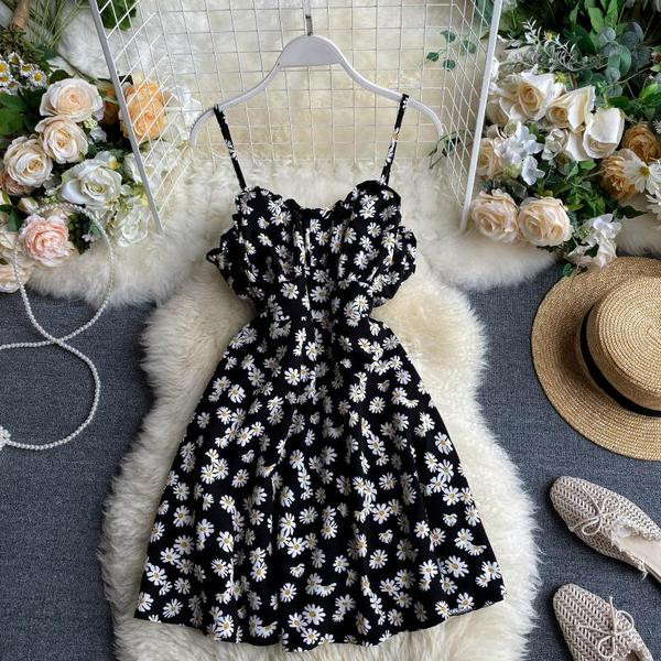 Ежедневна дамска рокля с флорален десен и презрамки