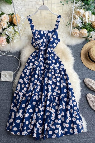 Ежедневна дамска рокля с с флорален десен и квадратно деколте