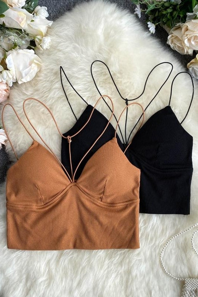 Стилен дамски къс топ с тънки презрамки