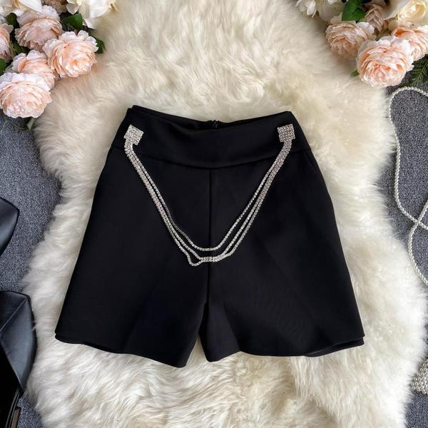 Ежедневни дамски къси панталони с цип и камъни