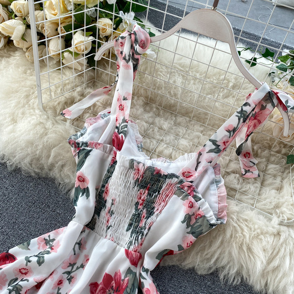 Дамска ежедневна рокля с флорален десен 