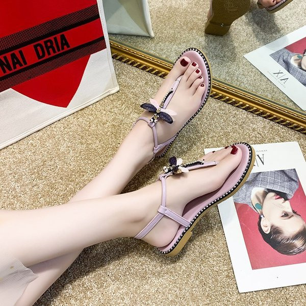 Дамски сандали през пръсти с камъни и равна подметка 