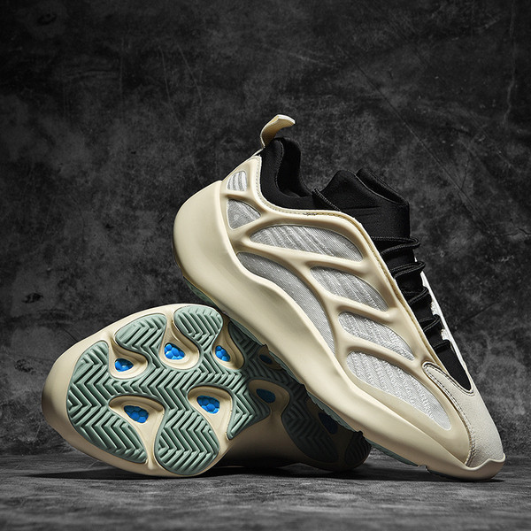 Нов модел мъжки маратонки удобни със светещ ефект