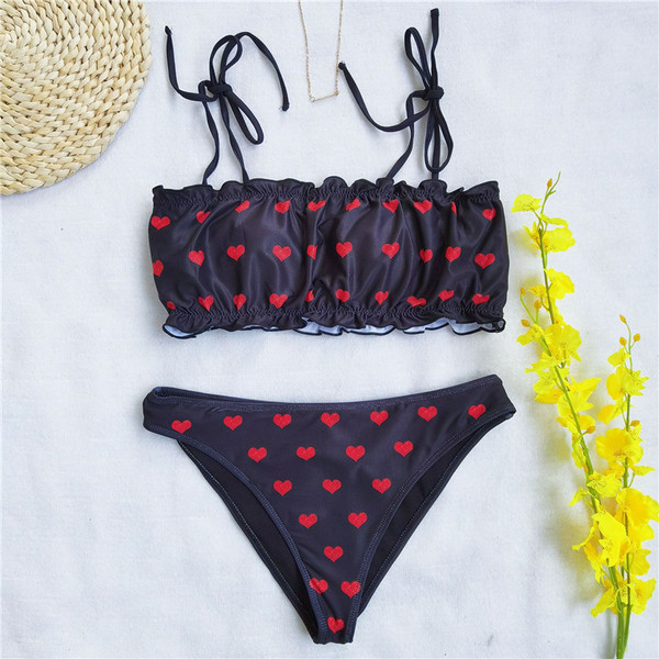 Модерен бански костюм от две части в черен цвят на сърца