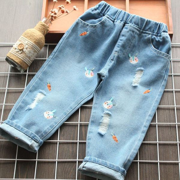 Модерни детски дънки за момичета с бродерия и скъсани мотиви