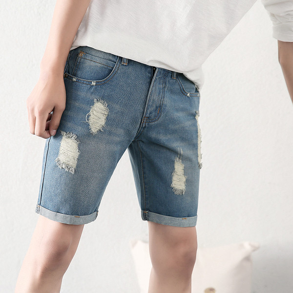 Ежедневни мъжки дънки с разкъсан десен в син цвят