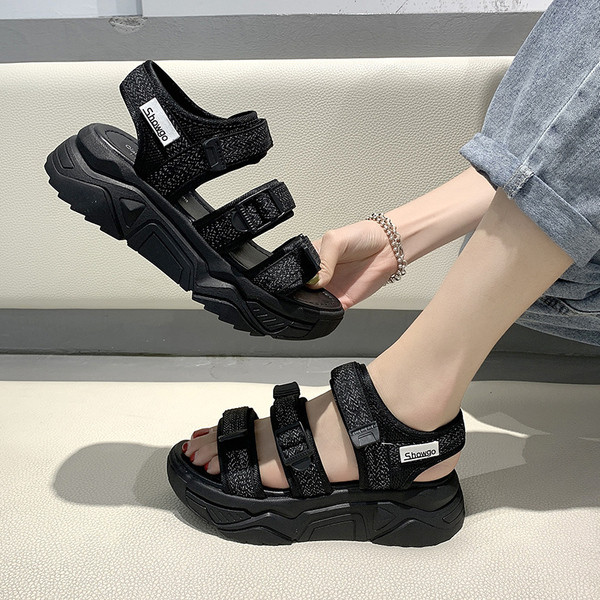 Ежедневни дамски сандали с лепенки 