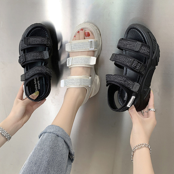 Ежедневни дамски сандали с лепенки 