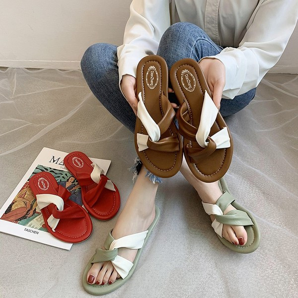 Дамски ежедневни чехли с  равна подметка 